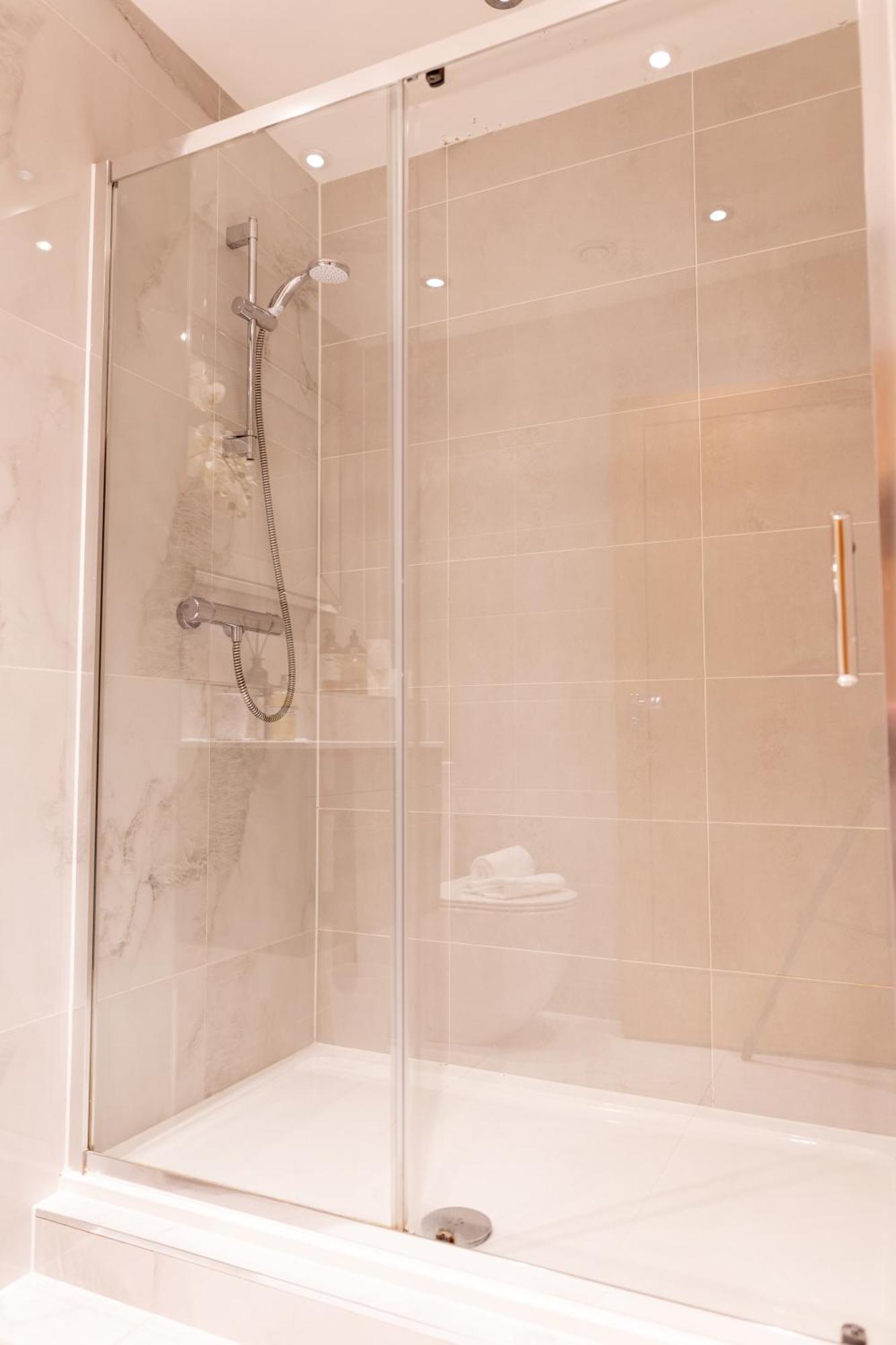 Exclusive Cardiff City Centre Apartment Kültér fotó