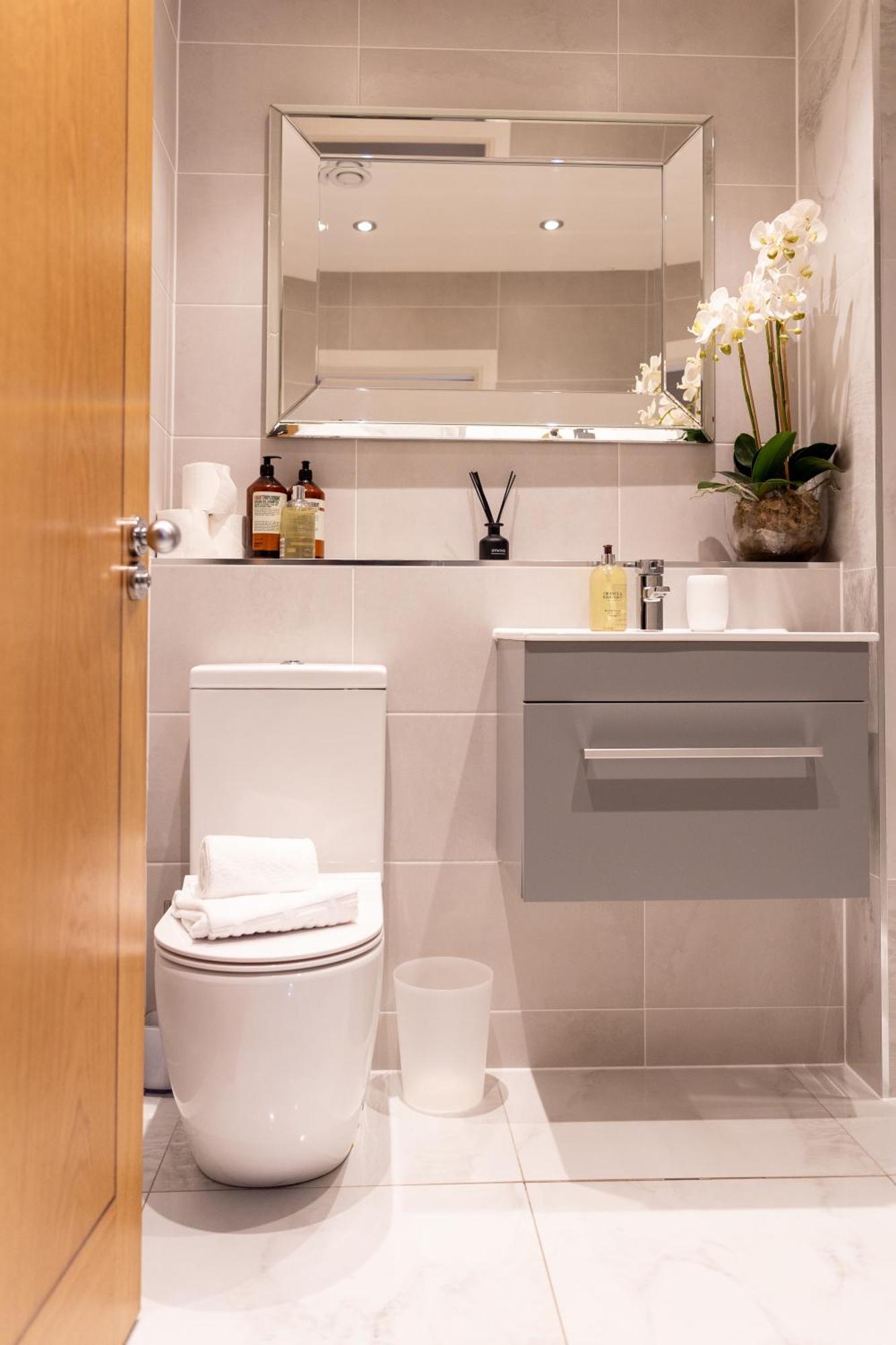 Exclusive Cardiff City Centre Apartment Kültér fotó